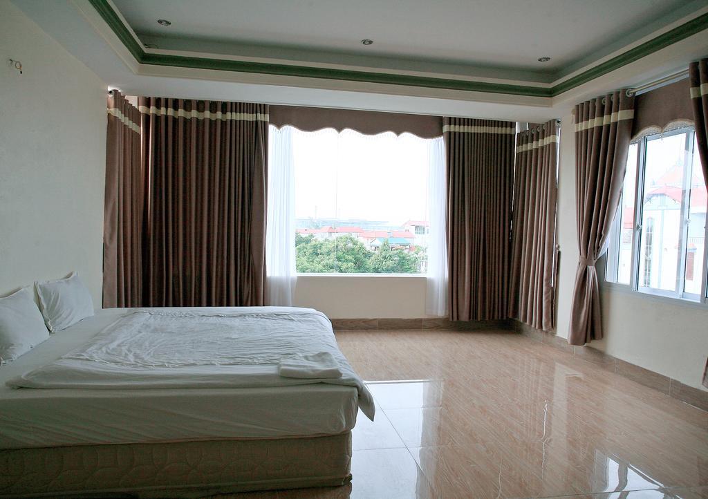Avi Airport Hotel Hanoi Buitenkant foto